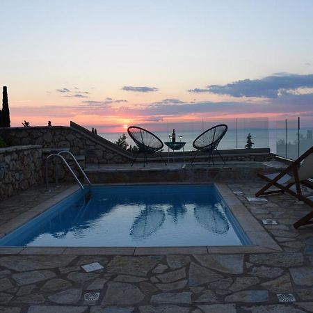 Villa Thetis With Private Pool Where The Sunsets Fade Away Áyios Nikítas エクステリア 写真