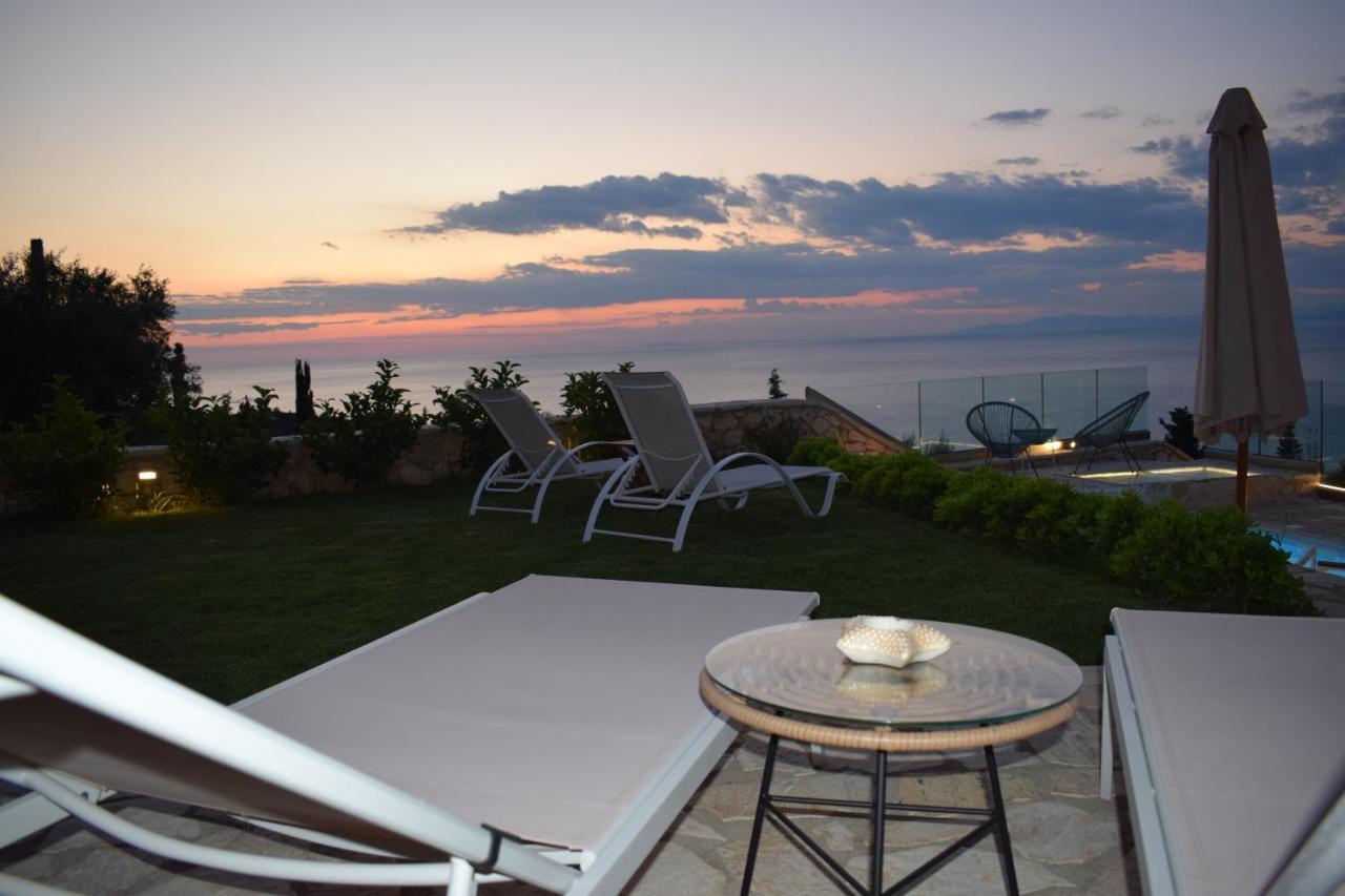Villa Thetis With Private Pool Where The Sunsets Fade Away Áyios Nikítas エクステリア 写真