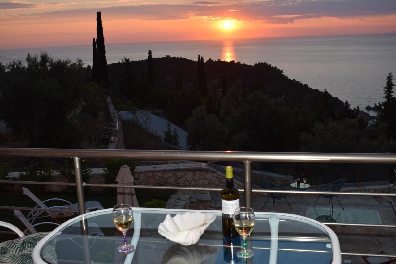 Villa Thetis With Private Pool Where The Sunsets Fade Away Áyios Nikítas エクステリア 写真
