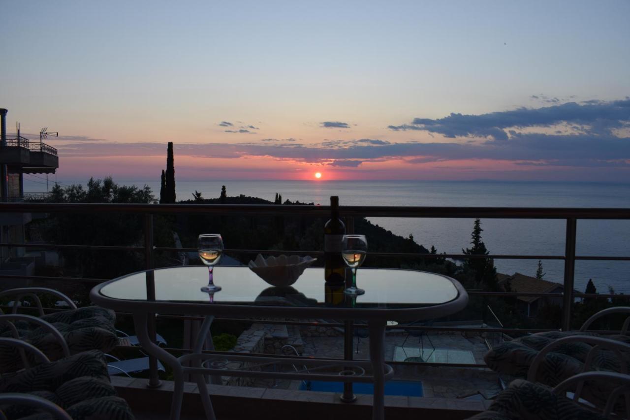 Villa Thetis With Private Pool Where The Sunsets Fade Away Áyios Nikítas エクステリア 写真